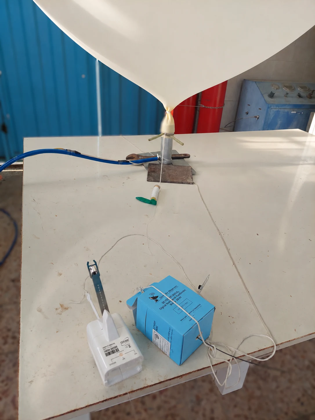 Comparison ascent setup with GRAW DFM-17 radiosonde
